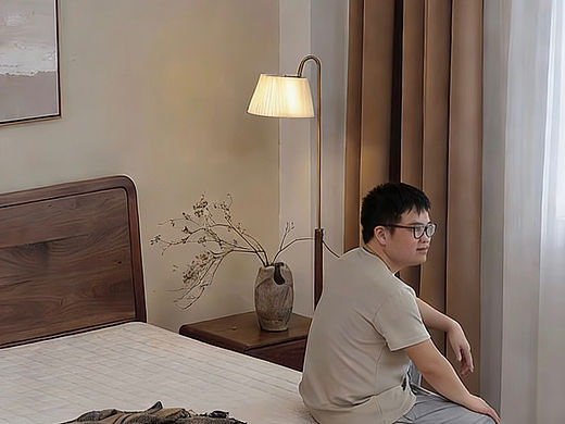 北美黑胡桃木床拍摄