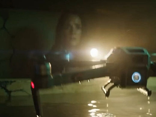 AI电影｜当巨浪吞噬文明