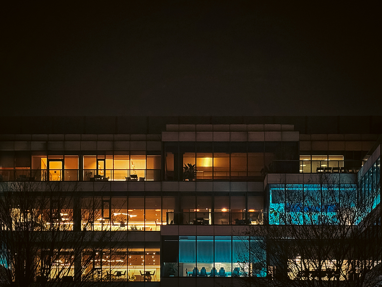 雨夜（图ZNDAyNzM1NzA0） - 人文/纪实摄影 - 站酷设计师云州木子李原创素材 - 站酷ZCOOL