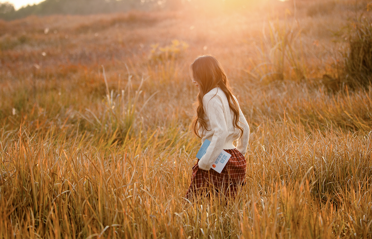 别错过落日与夕阳（图ZNDAyNzQ3NDg0） - 人像摄影 - 站酷设计师枫叶剑桥原创素材 - 站酷ZCOOL