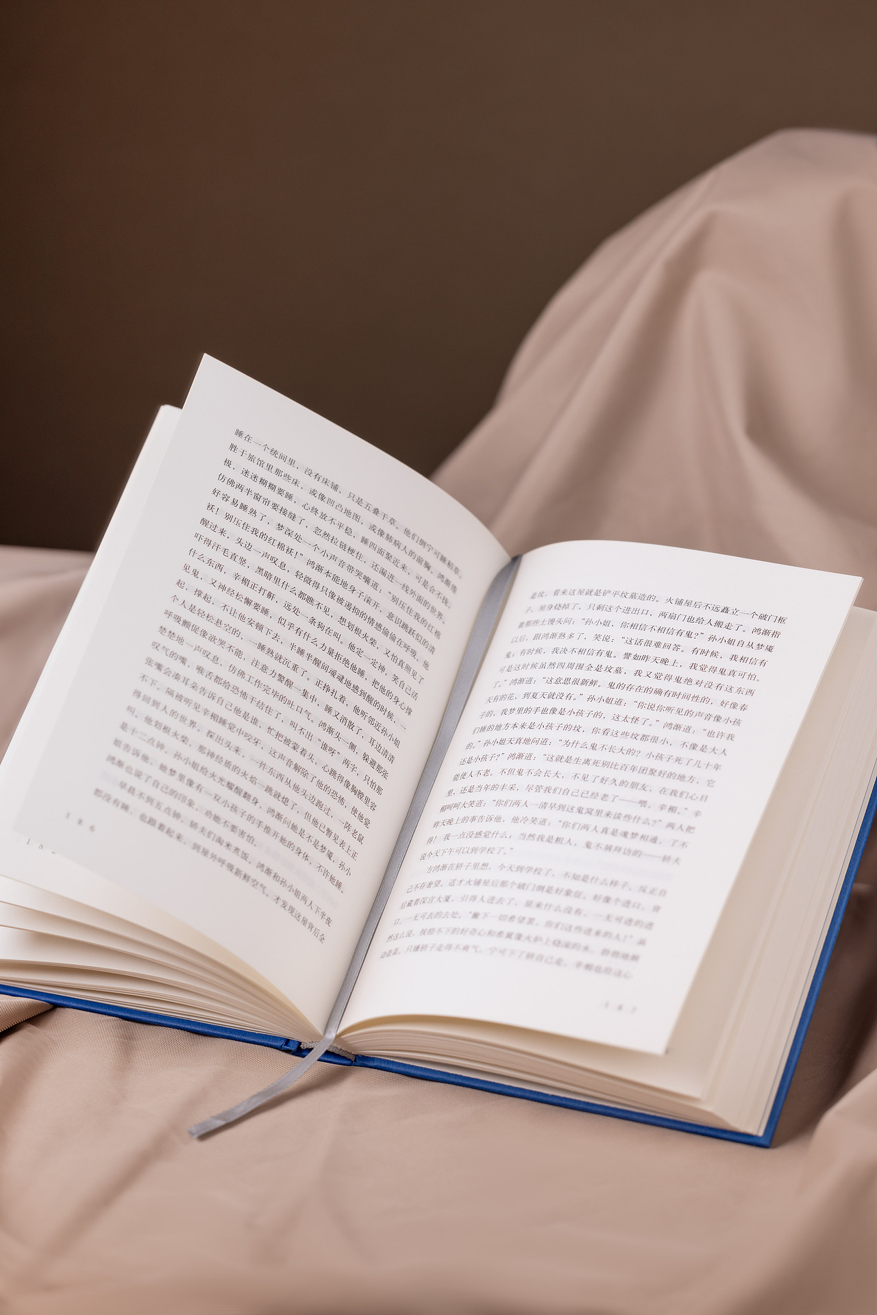 书籍设计 |《围城》（图ZNDAyNzUzNzgw） - 书籍/画册 - 站酷设计师KiraCJ原创素材 - 站酷ZCOOL