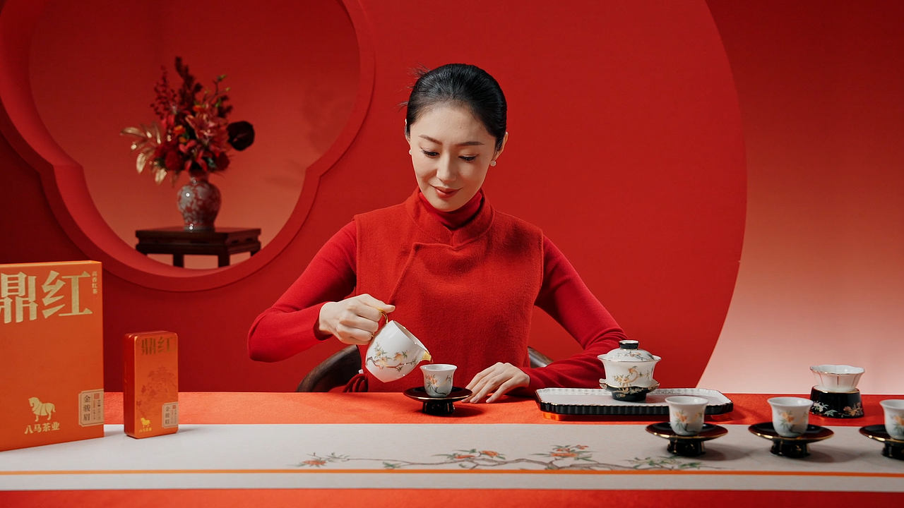 新春氛围视觉｜八马茶业·马年CNY茶叶茶礼盒海报&TVC（图ZNDAyNzgyMDMy） - 宣传片 - 站酷设计师乐在拍Lephoto原创素材 - 站酷ZCOOL