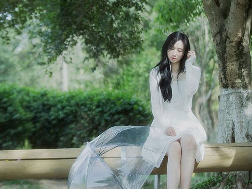 少女与绣球花的交集