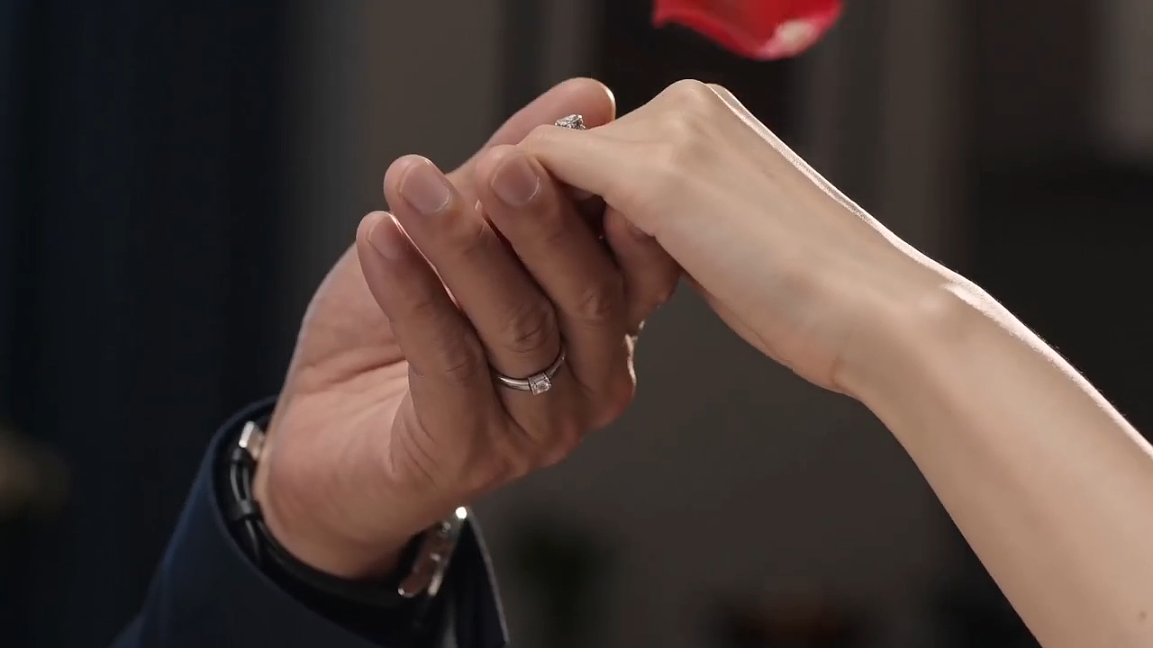 牵手（图ZNDAyODM2MzAw） - 短片 - 站酷设计师述一设计原创素材 - 站酷ZCOOL