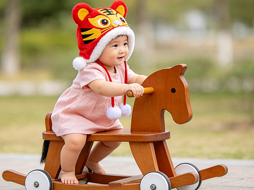 野馬也是馬（個人主頁-ZNzMxODA1MzI=） - 短片 - 站酷設(shè)計師傳火逸逸原創(chuàng)素材 - 站酷ZCOOL