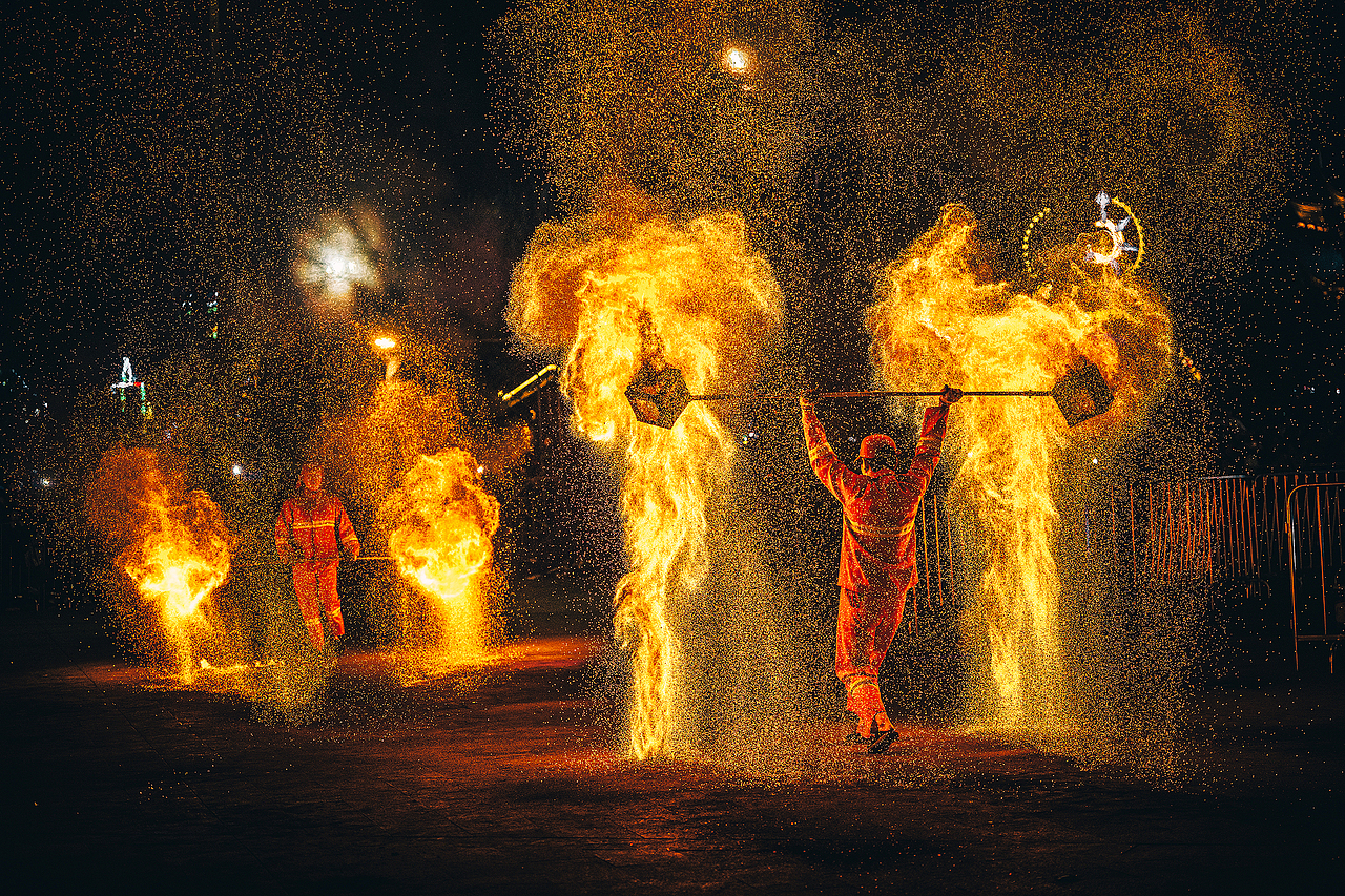 非遗打铁花（图ZNDAyOTIyNjY0） - 人文/纪实摄影 - 站酷设计师木头猫摄影原创素材 - 站酷ZCOOL