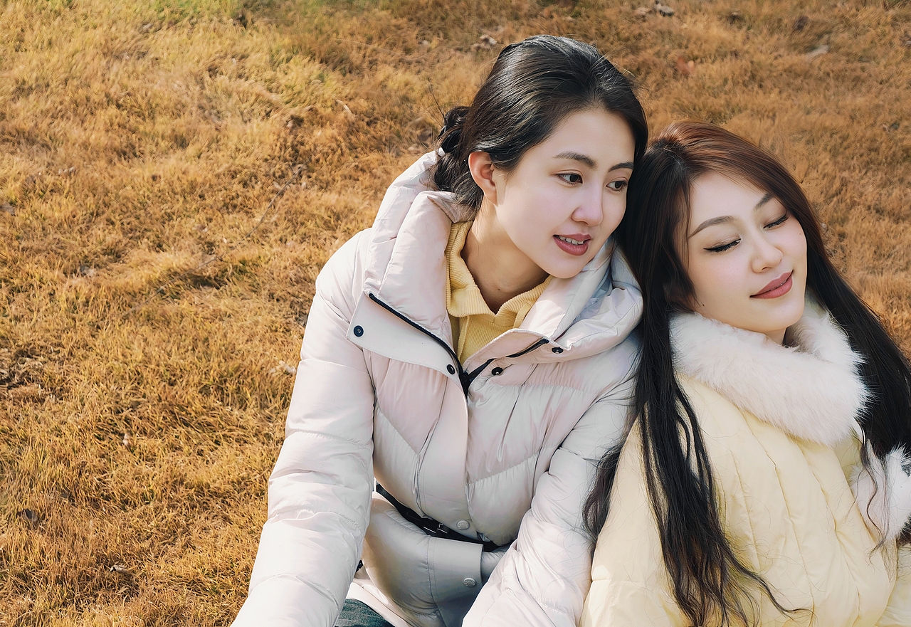 人像摄影练习——闺蜜（图ZNDAyOTg3MjMy） - 人像摄影 - 站酷设计师孙小猫kitten原创素材 - 站酷ZCOOL