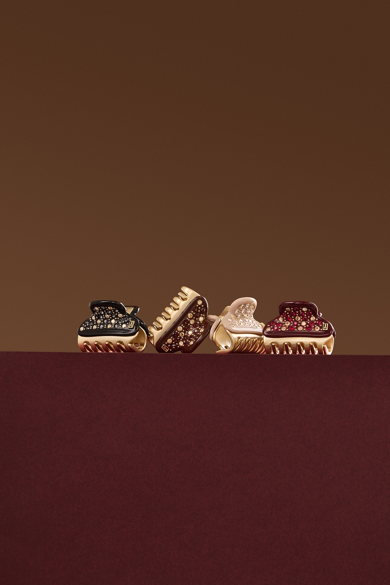 ALEXANDRE DE PARIS 2025SS（图ZNDAyOTg4NTI0） - 产品摄影 - 站酷设计师jeast5058原创素材 - 站酷ZCOOL