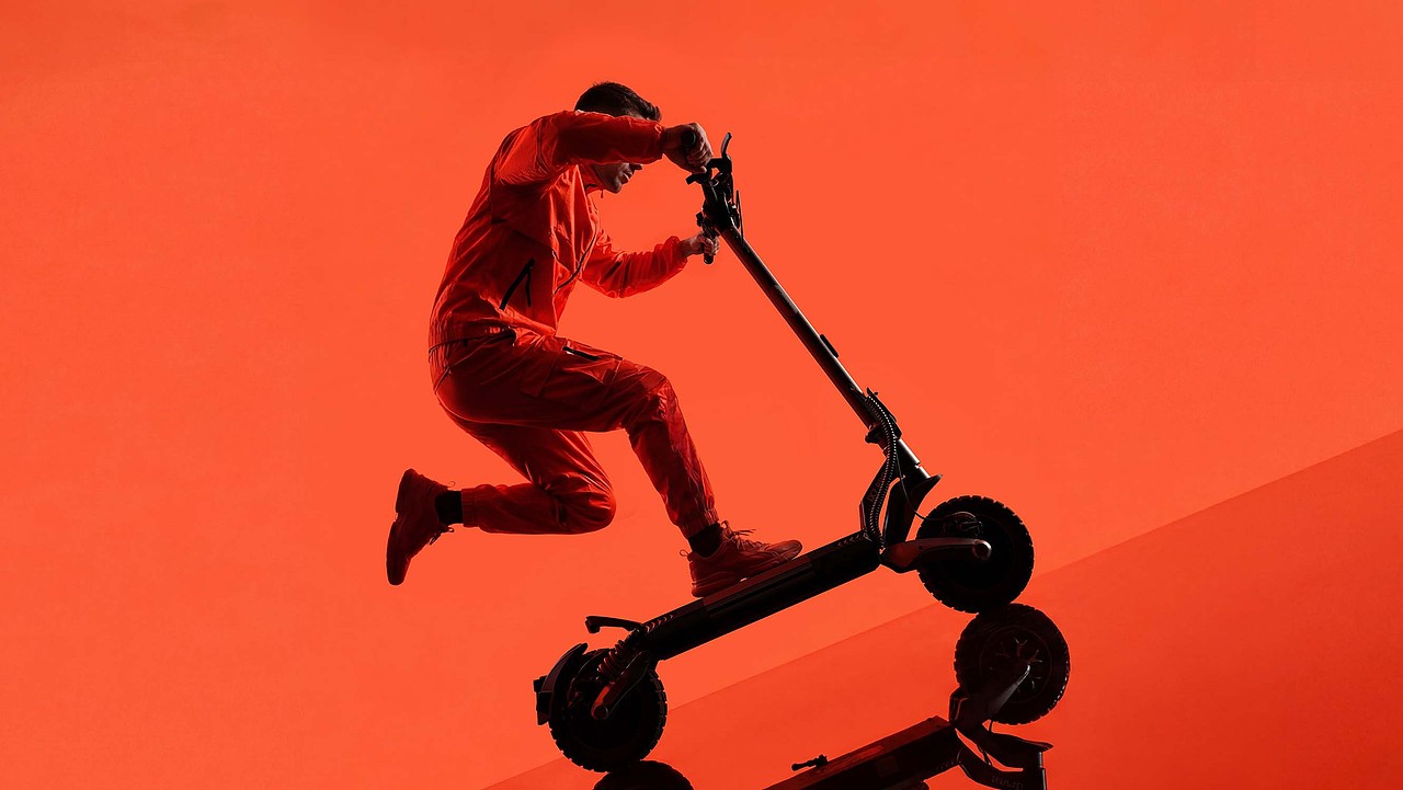 智行×AIGC探索（图ZNDAzMDgwMzMy） - AI作品 - 站酷设计师玩具病毒原创素材 - 站酷ZCOOL