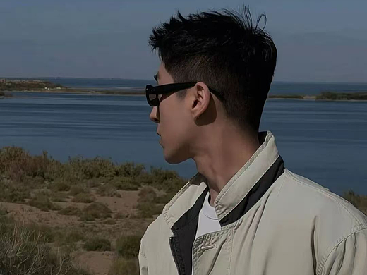 从“头”到“脸”的精准控油：览邦多效男士套装如何定义清爽新标准？