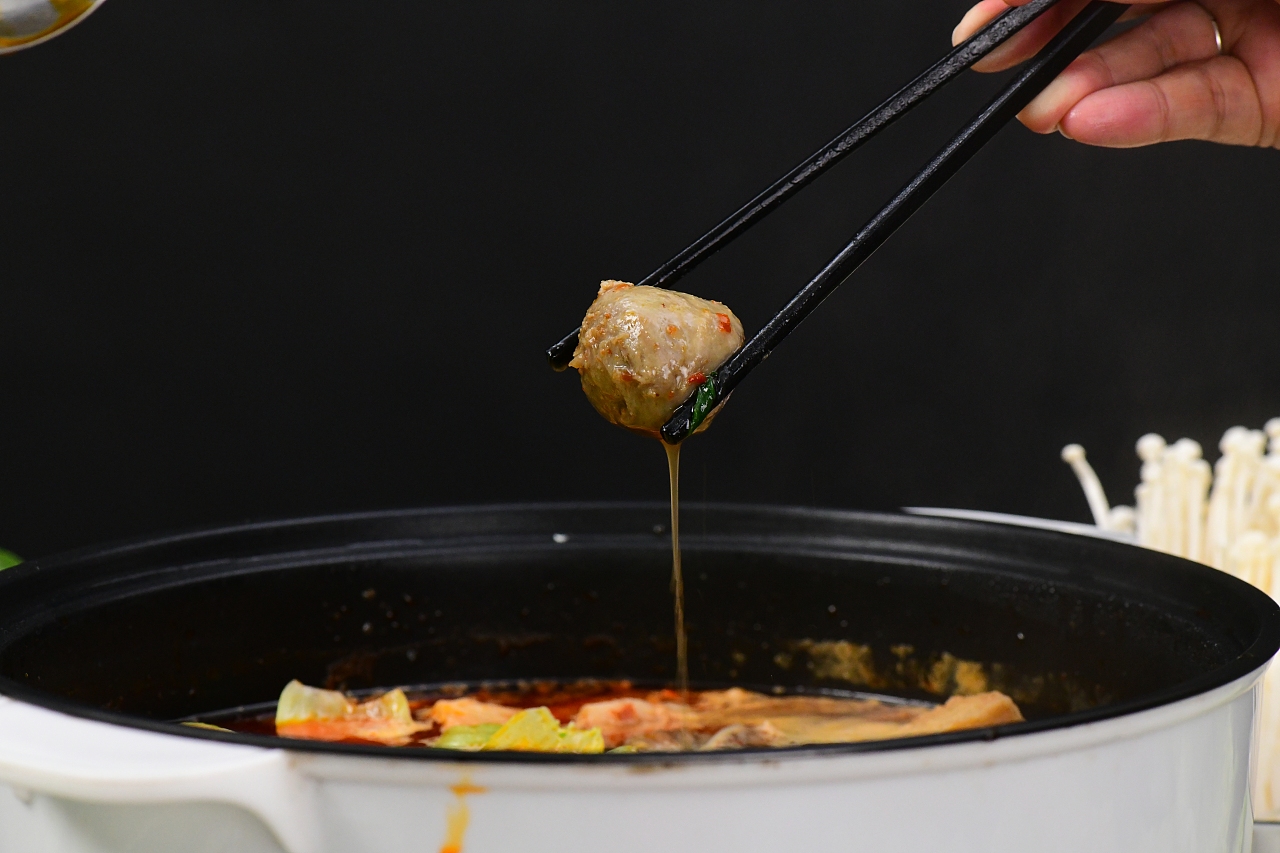 潮汕风味牛肉丸（图ZNDAzMTYwNDYw） - 美食摄影 - 站酷设计师星际星雨原创素材 - 站酷ZCOOL