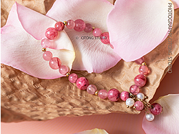 静物摄影｜首饰｜草莓晶手串