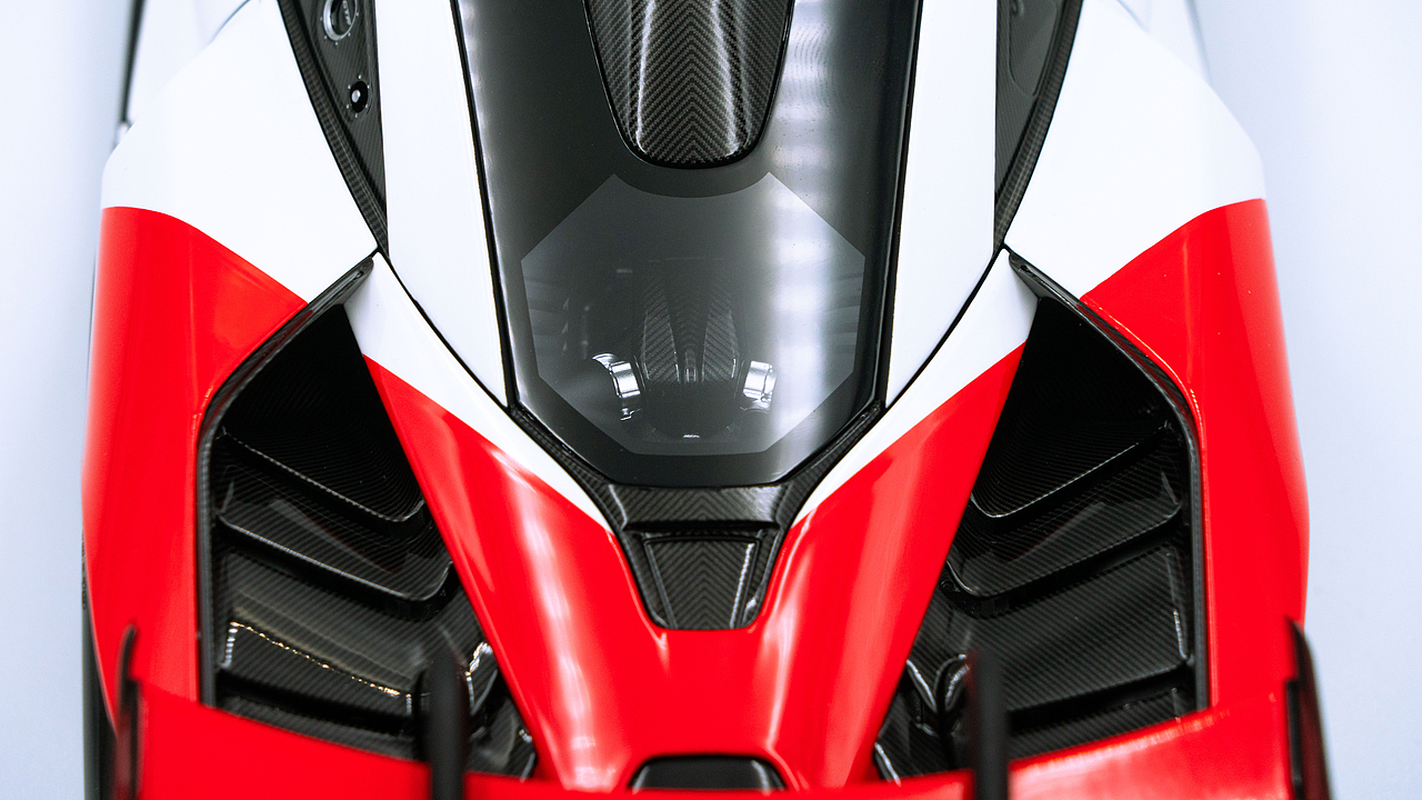 McLaren Senna GTR 1:18 LCD 万宝路涂装（图ZNDAzMjc4Mjky） - 其他摄影 - 站酷设计师饭饭饭樊原创素材 - 站酷ZCOOL