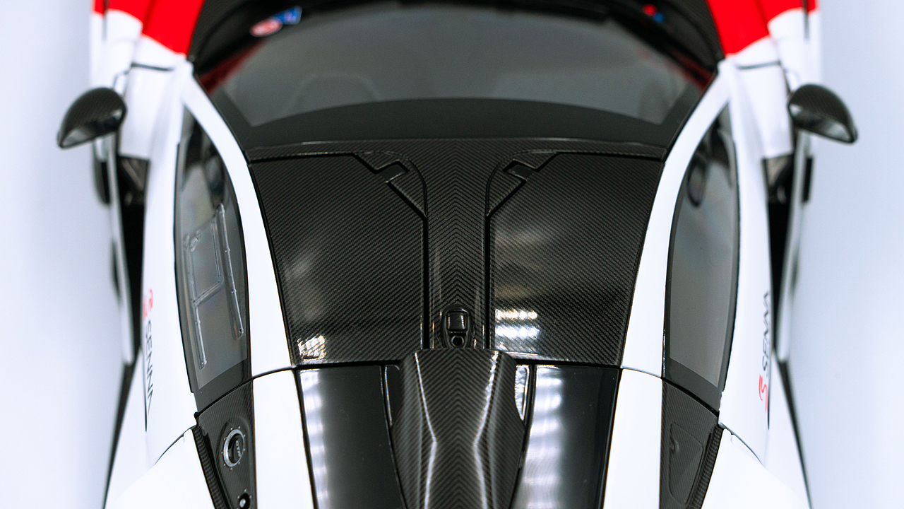 McLaren Senna GTR 1:18 LCD 万宝路涂装（图ZNDAzMjc4MzA0） - 其他摄影 - 站酷设计师饭饭饭樊原创素材 - 站酷ZCOOL