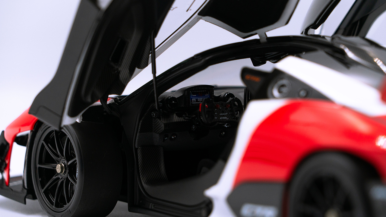 McLaren Senna GTR 1:18 LCD 万宝路涂装（图ZNDAzMjc4MzMy） - 其他摄影 - 站酷设计师饭饭饭樊原创素材 - 站酷ZCOOL