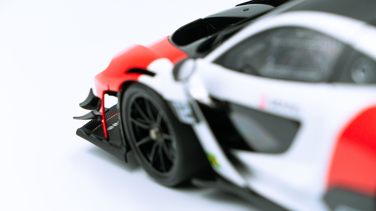 McLaren Senna GTR 1:18 LCD 万宝路涂装（图ZNDAzMjc4NDU2） - 其他摄影 - 站酷设计师饭饭饭樊原创素材 - 站酷ZCOOL