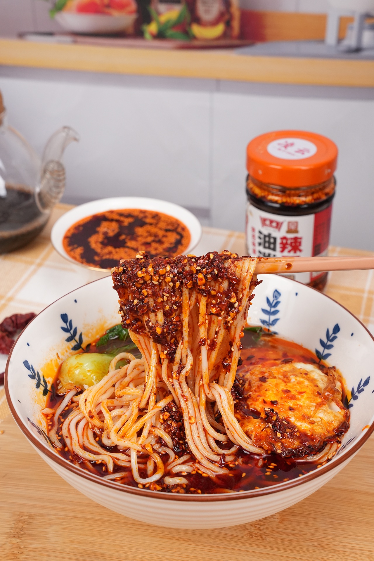 陕西油泼辣子（图ZNDAzMzEwOTQw） - 产品摄影 - 站酷设计师羊咩咩摄影工作室原创素材 - 站酷ZCOOL