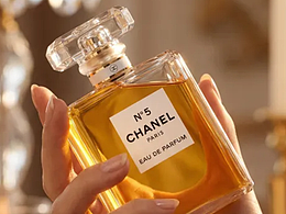 AIGC香奈兒香水廣告 | 流動(dòng)的光