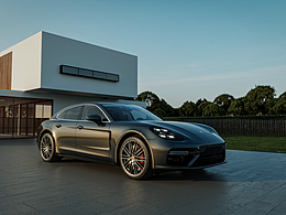 UE5虚幻引擎｜汽车渲染｜保时捷 Panamera 别墅动画