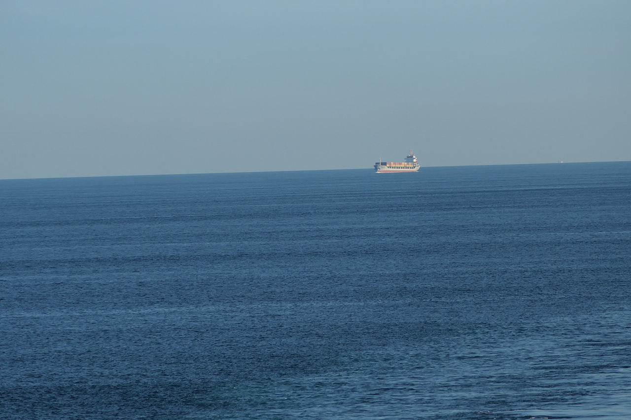 站在神山之下，所有喧嚣与浮躁都被抚平，内心只剩敬畏（图ZNDAzMzgyODky） - 包装 - 站酷设计师wn赤子原创素材 - 站酷ZCOOL