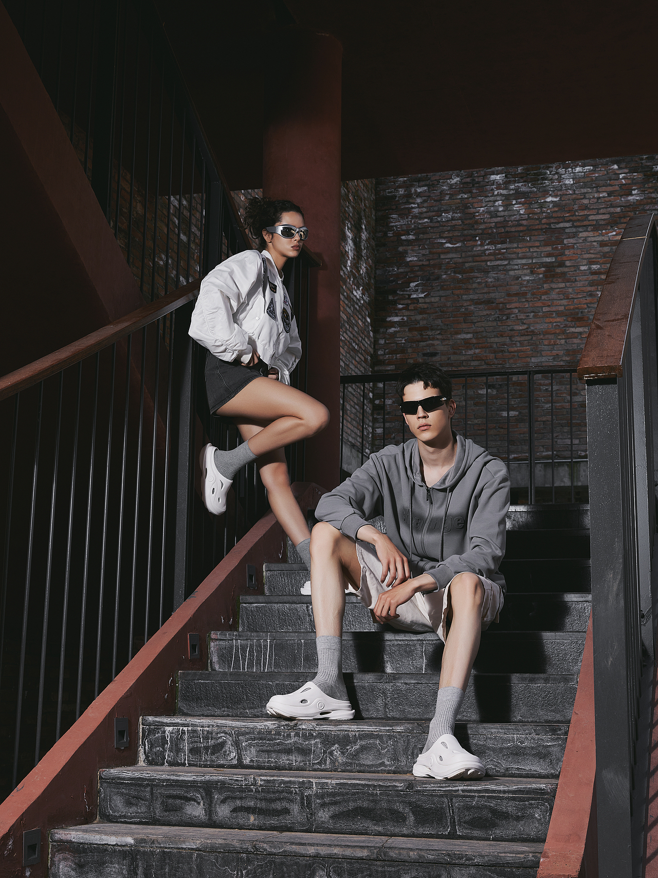 户外拖鞋拍摄（图ZNDAzNDA5NTEy） - 产品摄影 - 站酷设计师风萧X原创素材 - 站酷ZCOOL