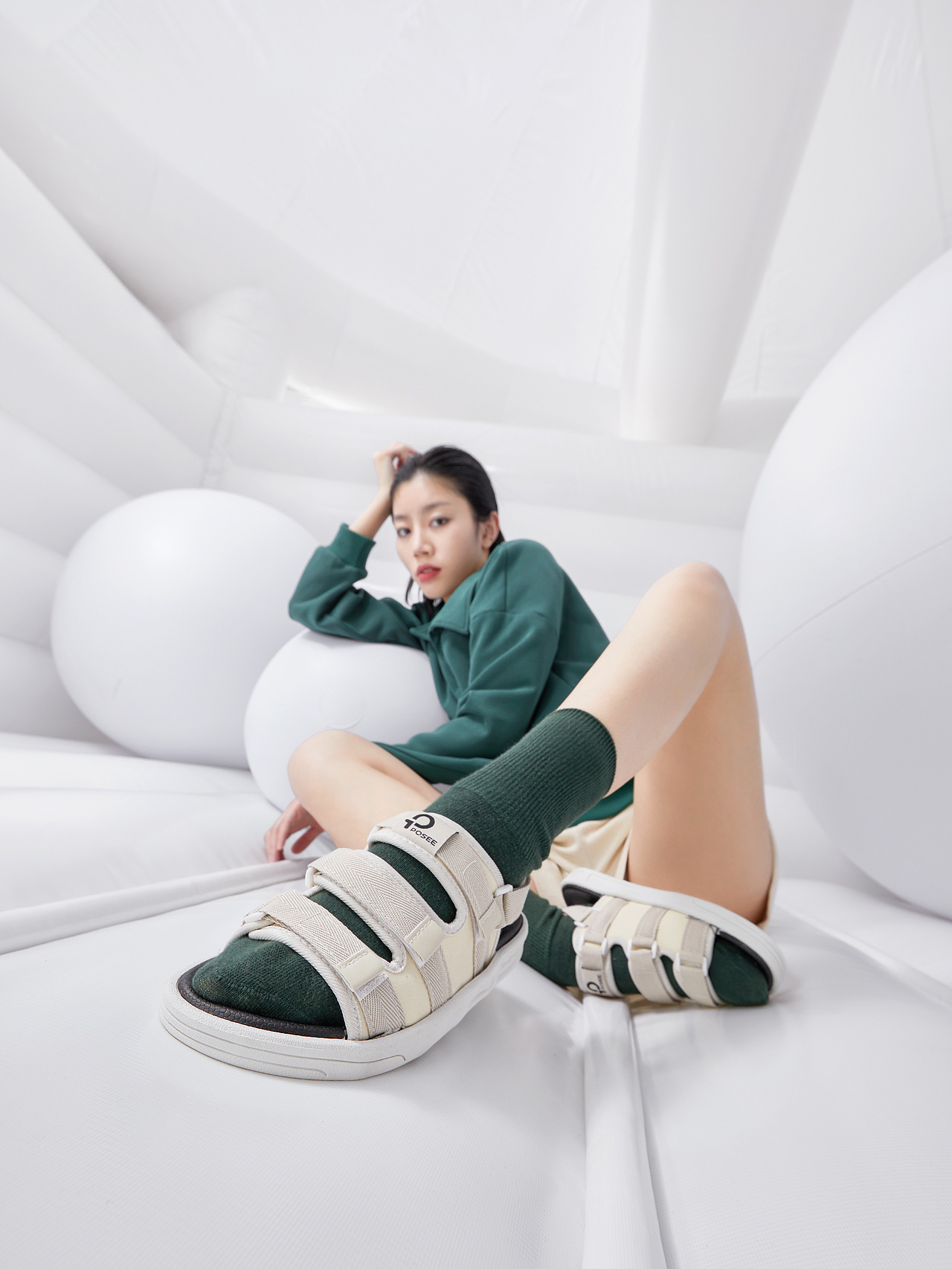 夏季凉拖创意拍摄｜朴西拖鞋摄影（图ZNDAzNDIwMTQw） - 产品摄影 - 站酷设计师风萧X原创素材 - 站酷ZCOOL