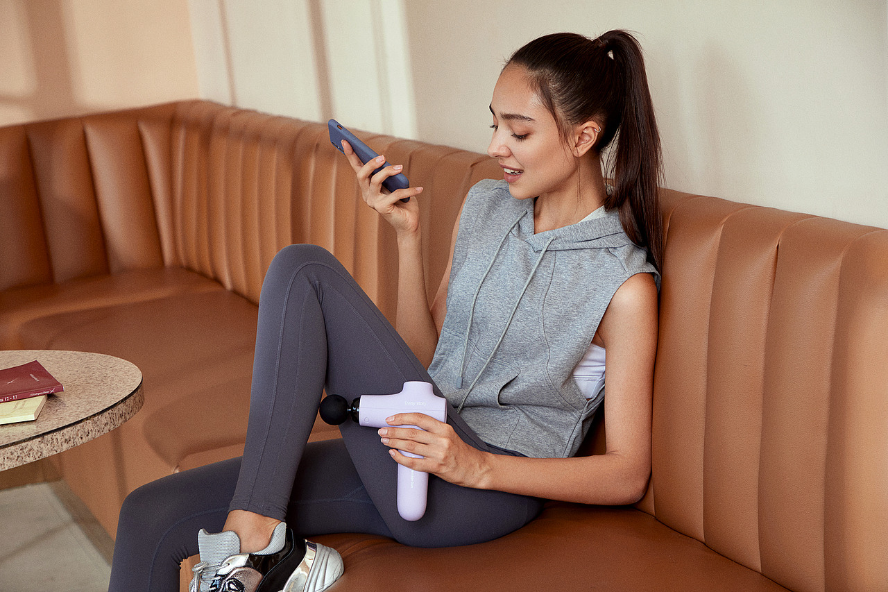 按摩仪 商业摄影（图ZNDAzNDIzNzcy） - 产品摄影 - 站酷设计师光墨视觉传播原创素材 - 站酷ZCOOL