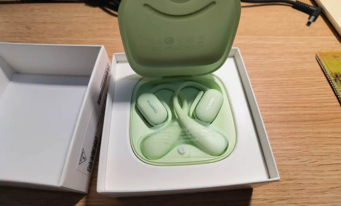 挂耳式耳机对耳朵有伤害吗？盘点舒适度最好的开放式耳机（图ZMTU0NTM0MzI=） - 教程 - 站酷设计师Z499489643原创素材 - 站酷ZCOOL