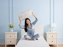 家居摄影｜SINOMAX赛诺·卡通小怪兽联名潮玩床垫&枕头