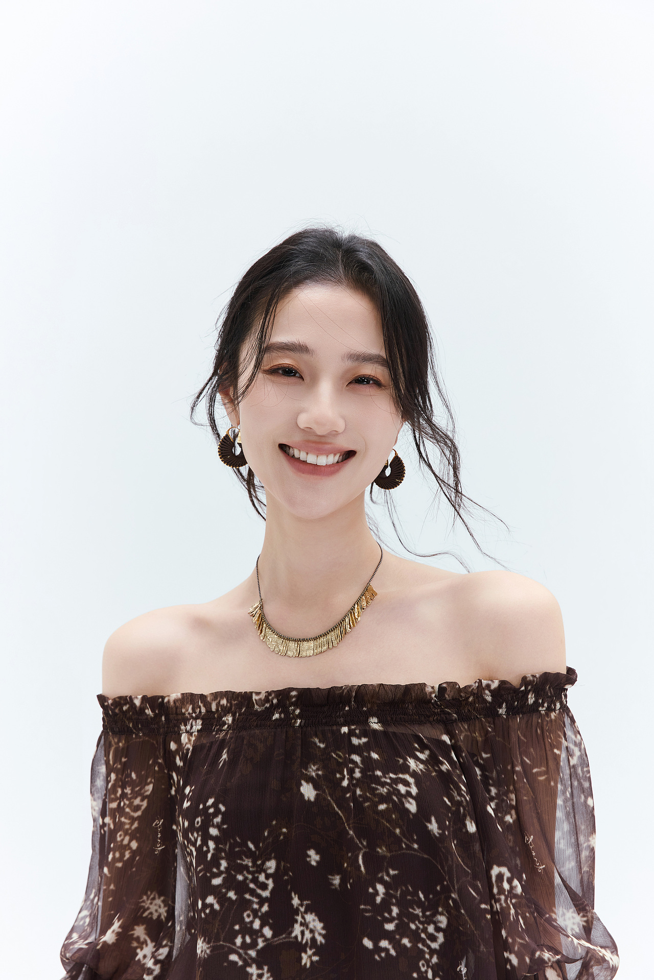 look-（图ZNDAzNjI4Njcy） - 人像摄影 - 站酷设计师董宁宁原创素材 - 站酷ZCOOL