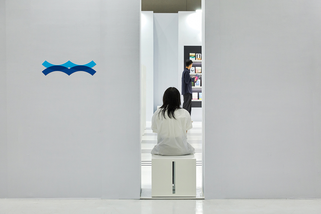 深圳明湾学校（设计师版）（图ZNDAzNjMwNDIw） - 品牌 - 站酷设计师RIFLING蔡依东原创素材 - 站酷ZCOOL