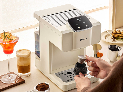 产品摄影｜小熊咖啡机