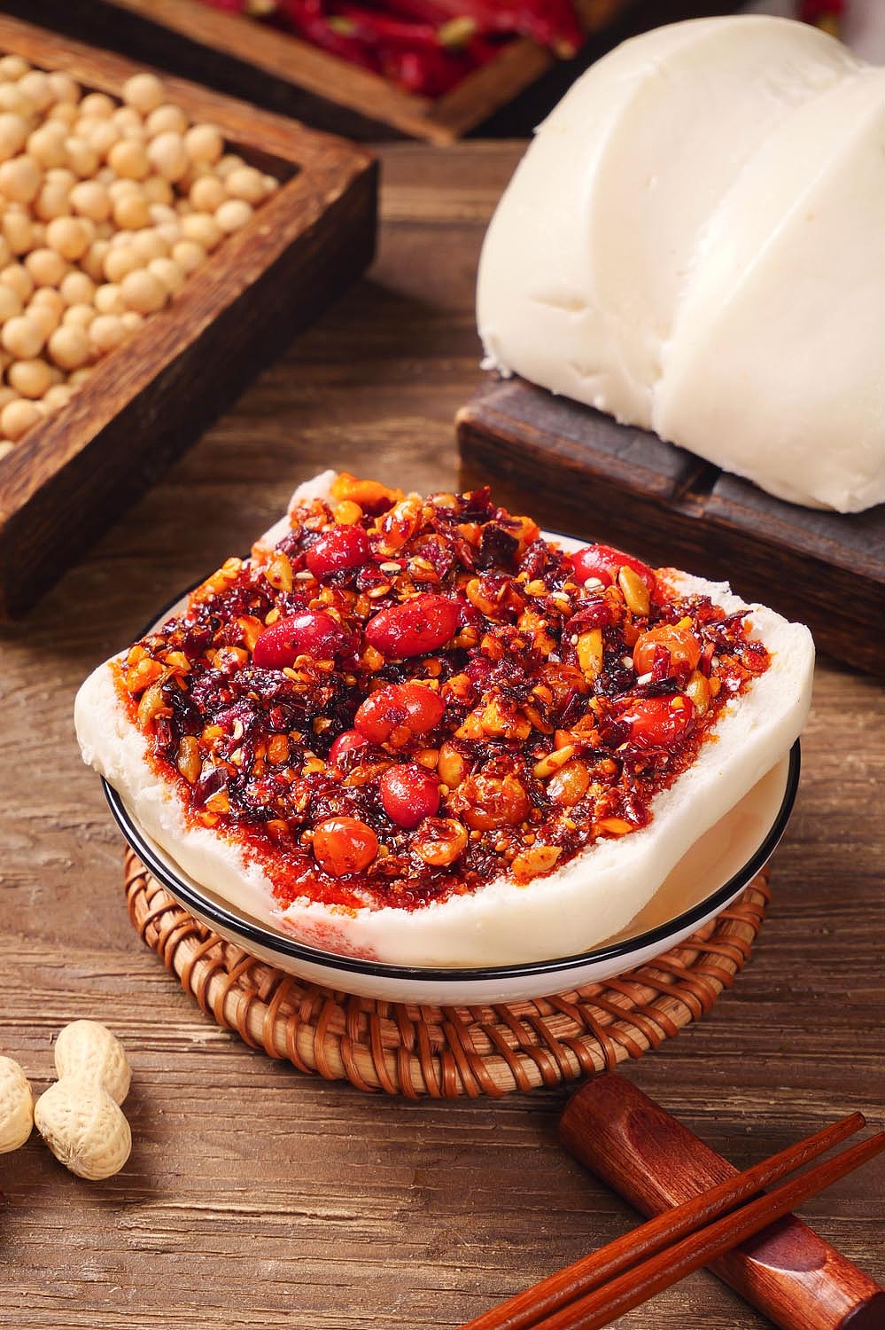 重庆小面调料/油泼辣子拍摄（图ZNDAzNjgwMjEy） - 产品摄影 - 站酷设计师云匠视觉商业摄影原创素材 - 站酷ZCOOL