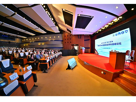 大型医学会议设计2-独立负责现场线上和线下所有的设计