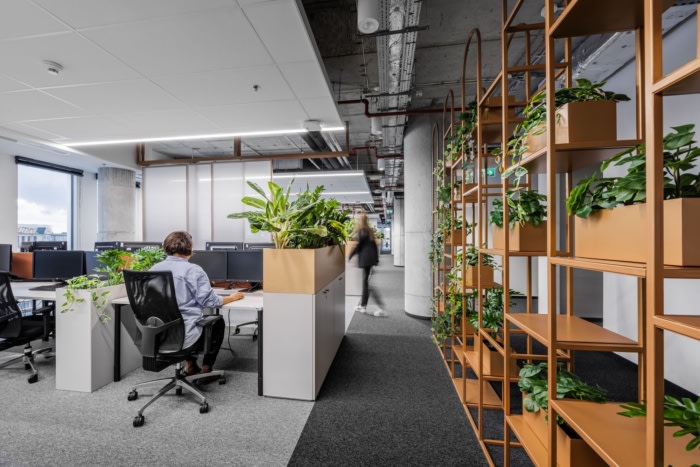 办公楼装修：中性优雅打底 用产品色谱激活空间个性（图ZMTU0NjI4NjQ=） - 资讯 - 站酷设计师凯悦办公装修原创素材 - 站酷ZCOOL