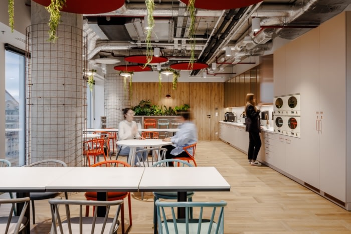 办公楼装修：中性优雅打底 用产品色谱激活空间个性（图ZMTU0NjI4NzI=） - 资讯 - 站酷设计师凯悦办公装修原创素材 - 站酷ZCOOL