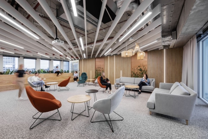 办公楼装修：中性优雅打底 用产品色谱激活空间个性（图ZMTU0NjI4NTY=） - 资讯 - 站酷设计师凯悦办公装修原创素材 - 站酷ZCOOL