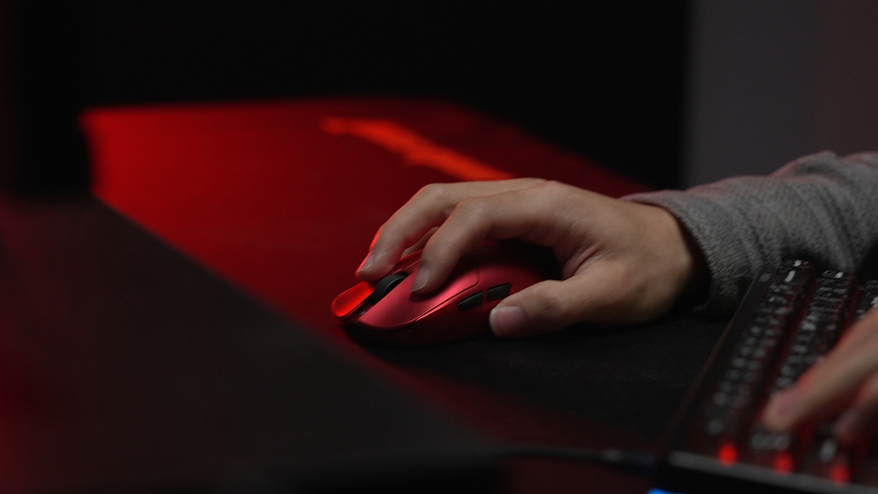 VGN-蜻蜓F2大师版+限定超跑红（图ZNDAzODA0NjM2） - 产品摄影 - 站酷设计师三水SANSHUI原创素材 - 站酷ZCOOL