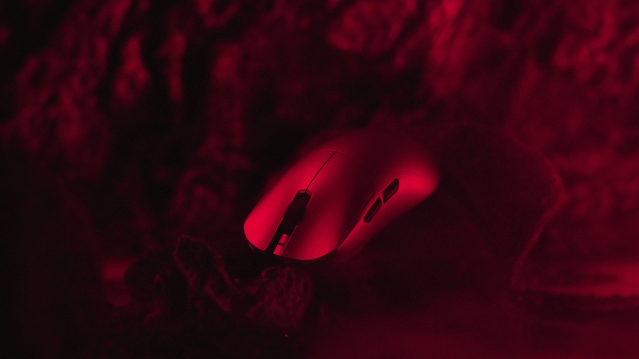 VGN-蜻蜓F2大师版+限定超跑红（图ZNDAzODA0NjQw） - 产品摄影 - 站酷设计师三水SANSHUI原创素材 - 站酷ZCOOL