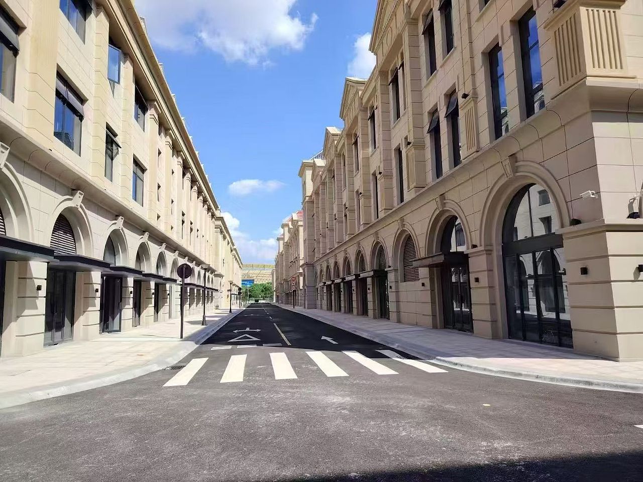 义乌春款户外实景场景。（图ZNDAzODMwMjQ0） - 电商 - 站酷设计师义乌大橙摄影韦波原创素材 - 站酷ZCOOL