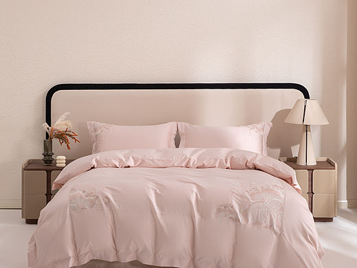 刺绣四件套拍摄 ～熠视觉