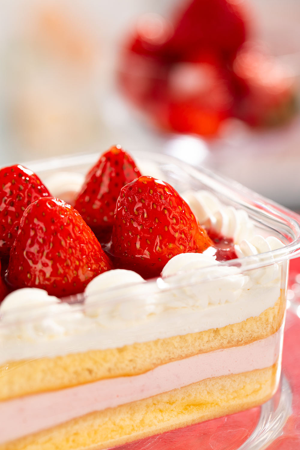 草莓蛋糕拍摄（图ZNDAzOTQ3NTYw） - 产品摄影 - 站酷设计师任尔1234原创素材 - 站酷ZCOOL