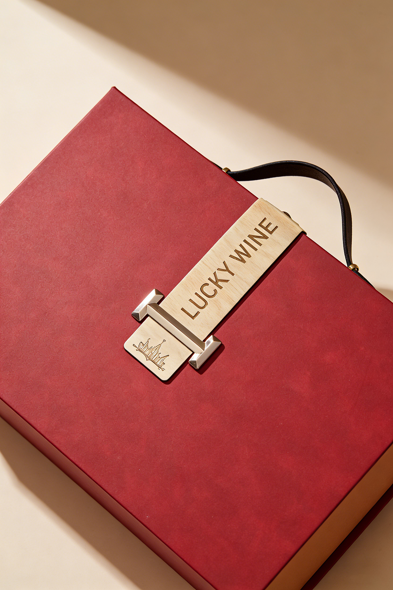 锦都绅士皮盒系列 | 以当代匠艺，重构酒礼包装美学（图ZNDAzOTQ4MTcy） - 包装 - 站酷设计师锦都包装设计原创素材 - 站酷ZCOOL