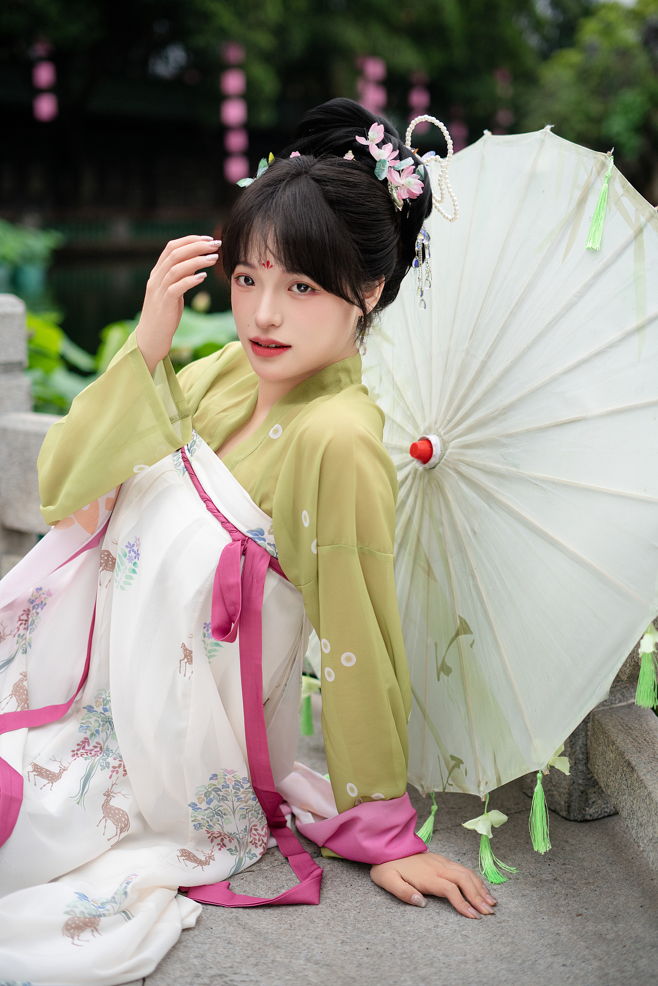 荷花少女（图ZNDAzOTY2Nzg4） - 时尚/艺术摄影 - 站酷设计师摄影师森明原创素材 - 站酷ZCOOL