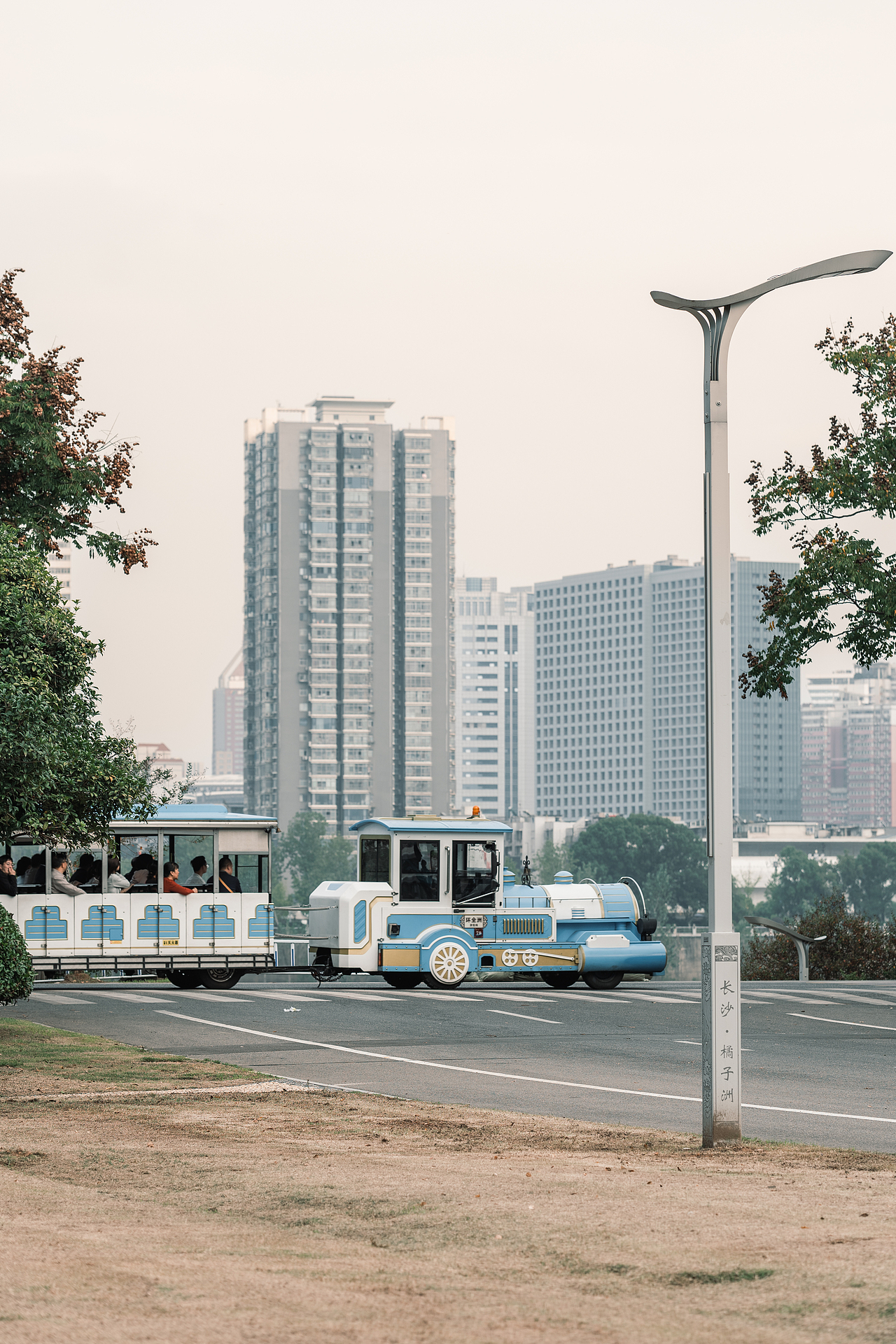 橘子洲头【秋】（图ZNDAzOTgzMDI4） - 风光摄影 - 站酷设计师szp_原创素材 - 站酷ZCOOL
