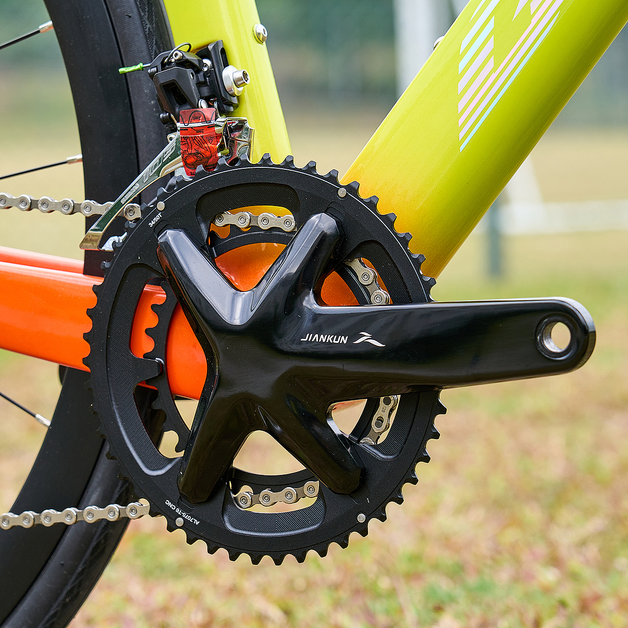 碳纤维自行车产品拍摄（图ZNDAzOTg0NjIw） - 产品摄影 - 站酷设计师晕小白摄影原创素材 - 站酷ZCOOL