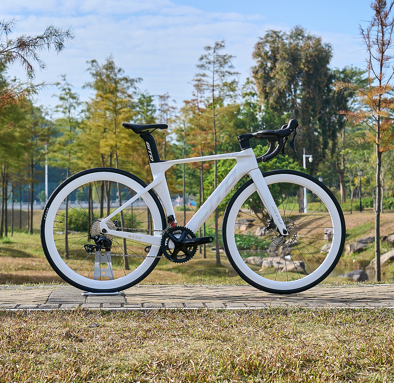 碳纤维自行车产品拍摄（图ZNDAzOTg0ODc2） - 产品摄影 - 站酷设计师晕小白摄影原创素材 - 站酷ZCOOL