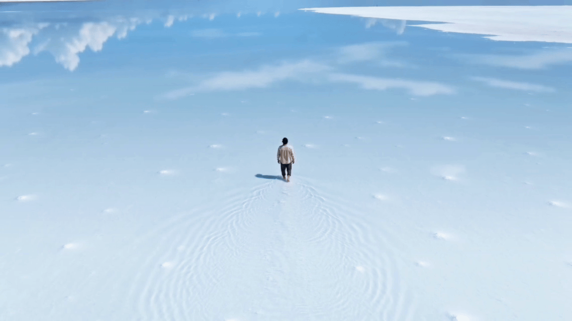 《四十岁的远方》 | AIGC歌曲MV短片(图ZNDAzOTg5OTIw) - AI作品 - 站酷设计师听山诉品牌设计原创素材 - 站酷ZCOOL