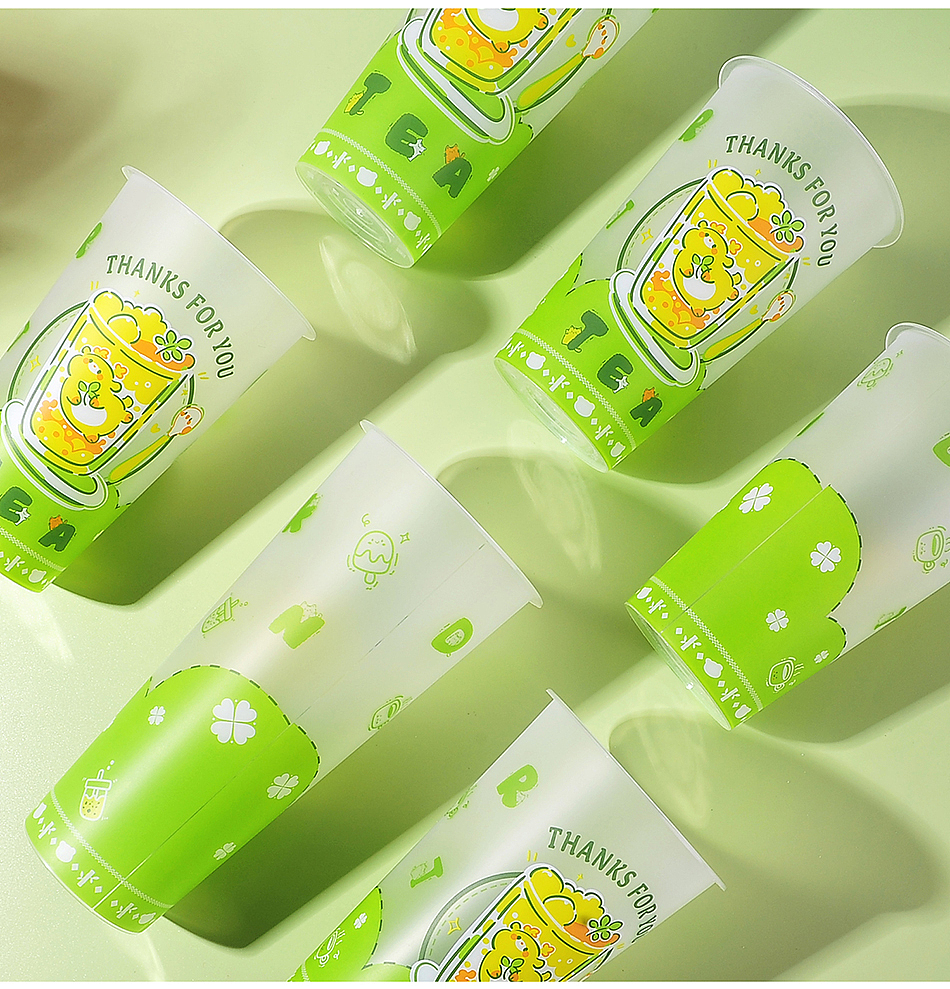 杨枝甘鹿小鹿膜内贴奶茶注塑杯绿色（图ZNDA0MDAzMTAw） - 产品摄影 - 站酷设计师爱上瘾摄影原创素材 - 站酷ZCOOL