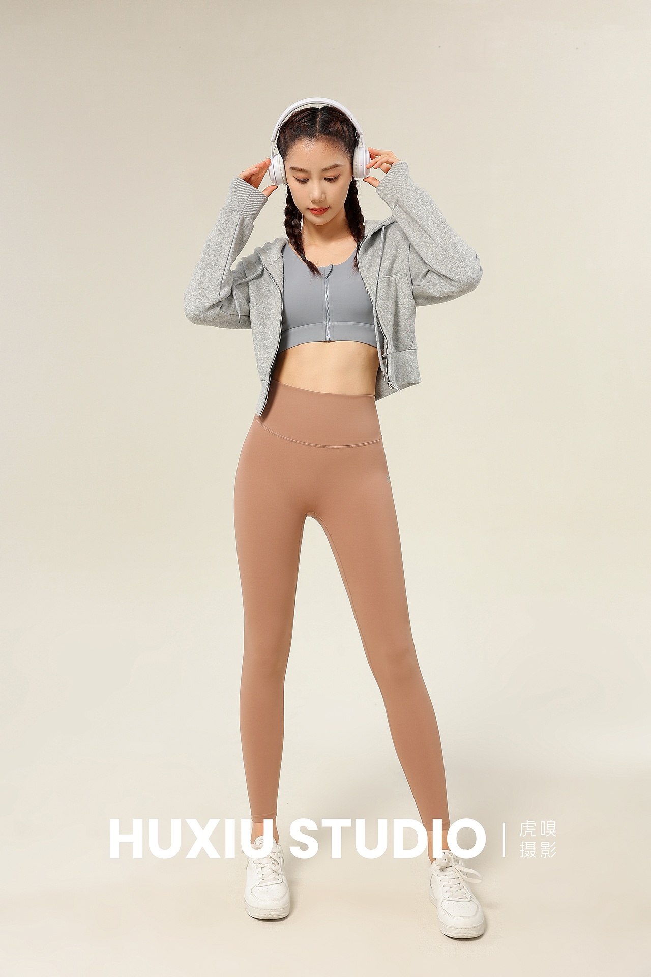 电商拍摄🎬瑜伽服拍摄（图ZNDA0MDYyNTMy） - 人像摄影 - 站酷设计师虎嗅摄影123原创素材 - 站酷ZCOOL